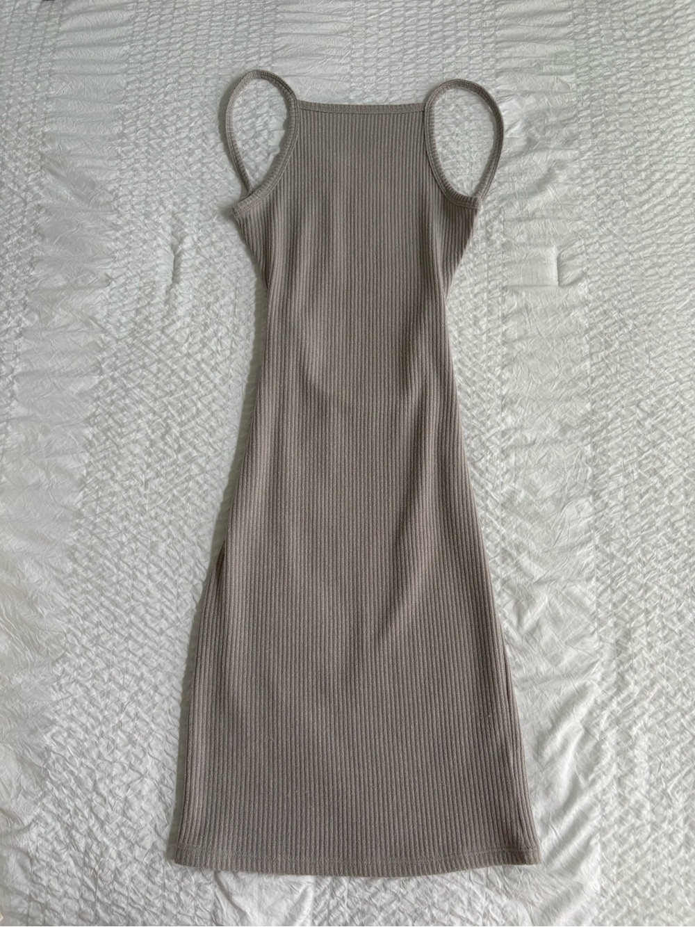 Aritzia/Community Sleeveless Ribbed Midi Dress in Taupe